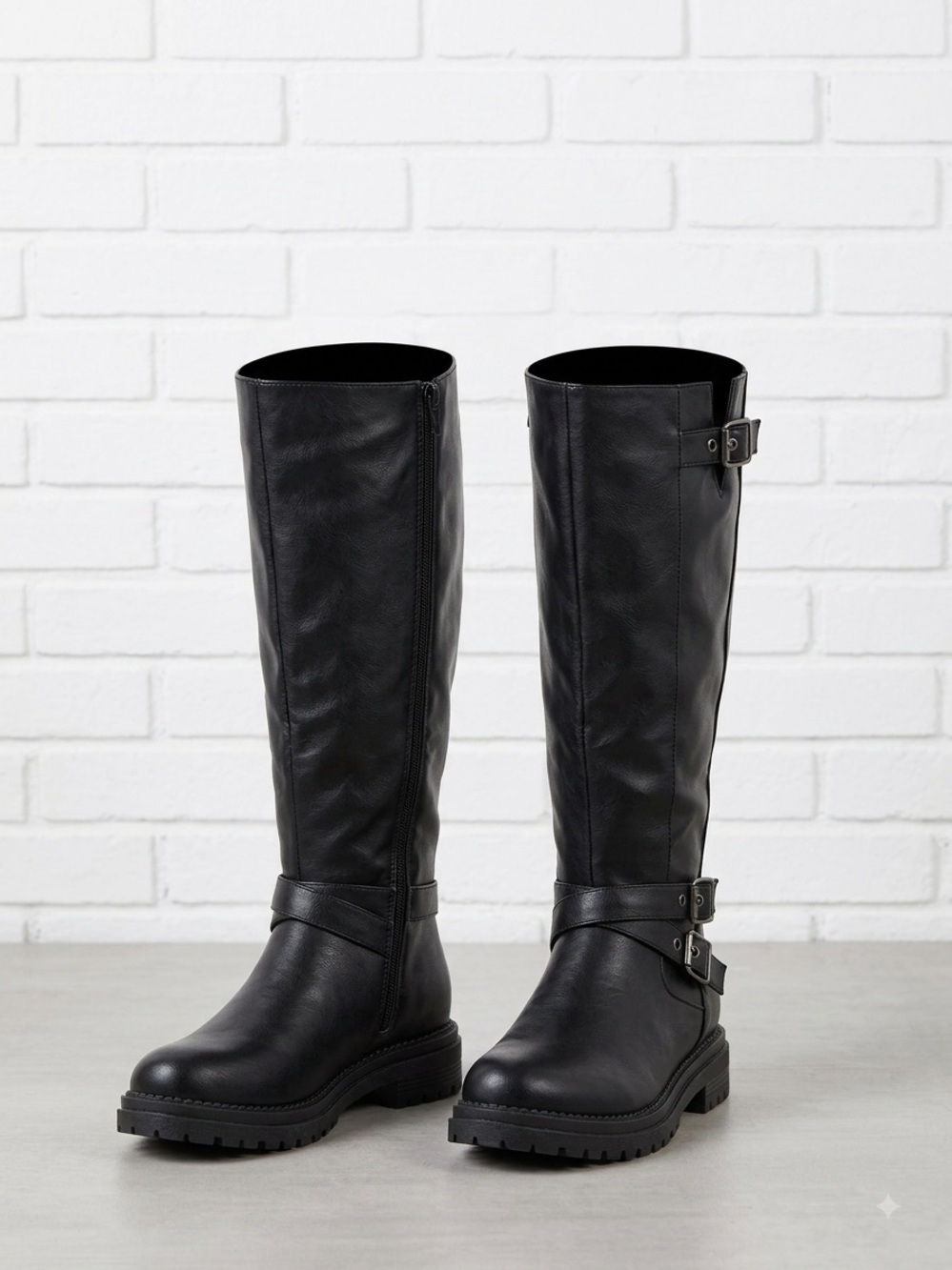 NWT POP Women's Baldwin
Black Moto Motorcycle Boots Buckle Knee High Size 6.5